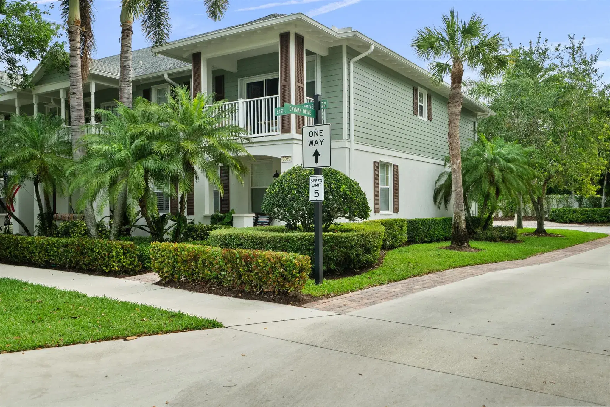 Picture of 3089 E Community Drive, Jupiter, FL 33458