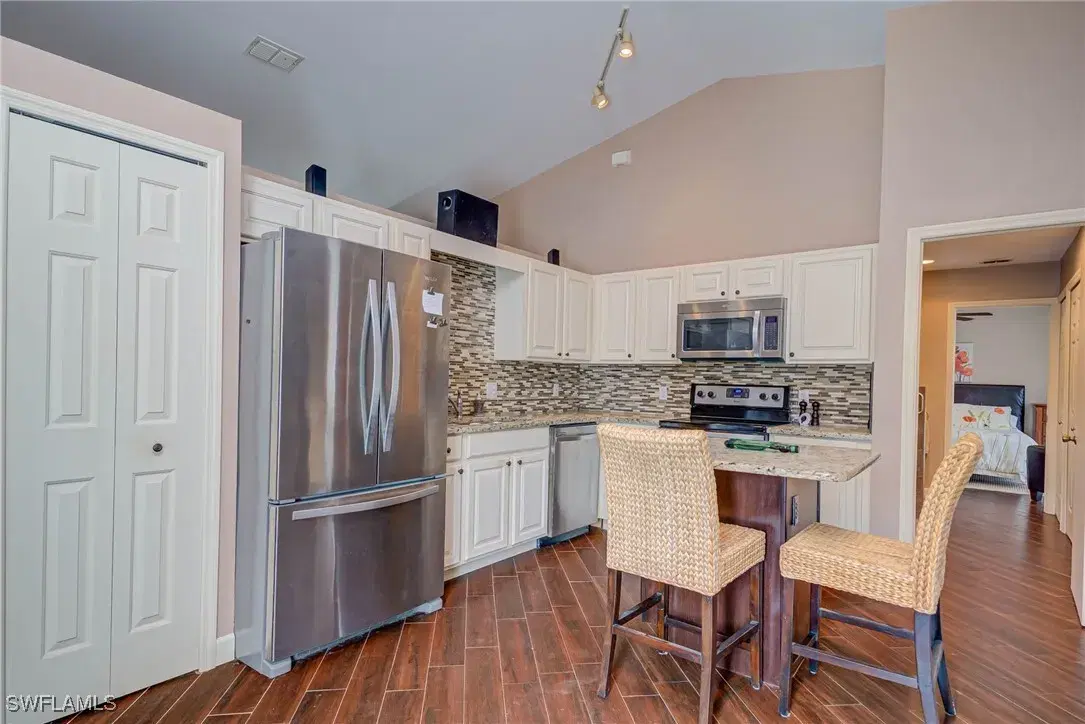 Picture of 442 Golden Gate Blvd W, Naples, FL 34120