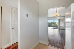 Picture of 8225 Sunrise Lakes Blvd 303, Sunrise, FL 33322