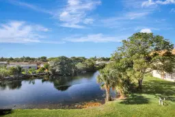 Picture of 8225 Sunrise Lakes Blvd 303, Sunrise, FL 33322