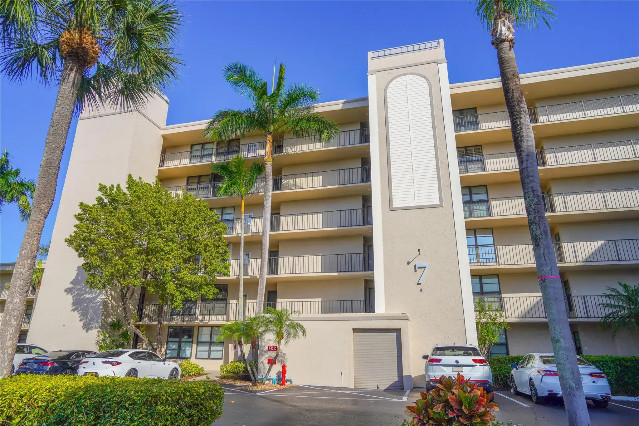 Picture of 7 Royal Palm Way 304, Boca Raton, FL 33432