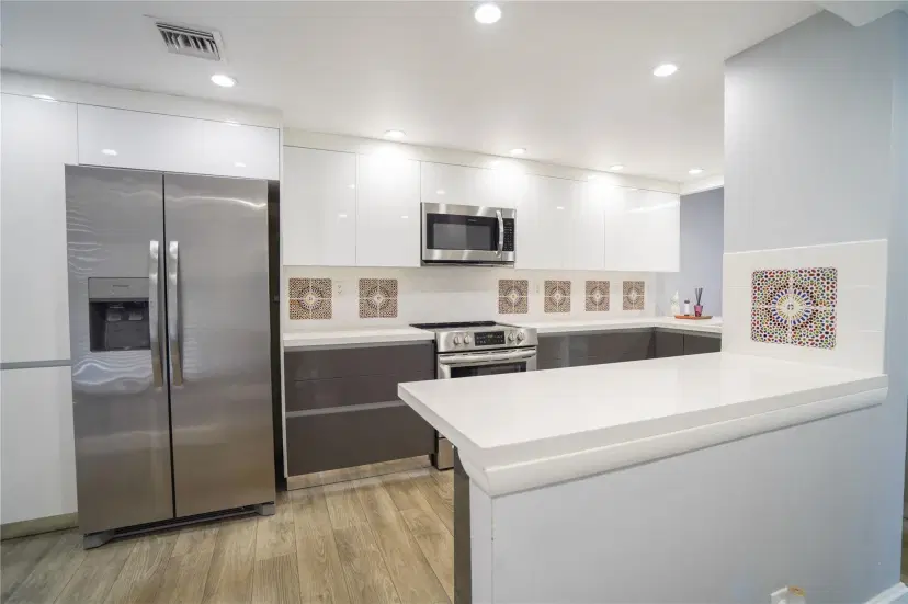 Picture of 7 Royal Palm Way 304, Boca Raton FL 33432