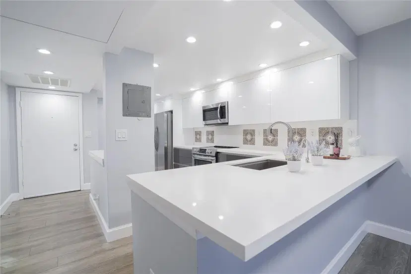 Picture of 7 Royal Palm Way 304, Boca Raton FL 33432