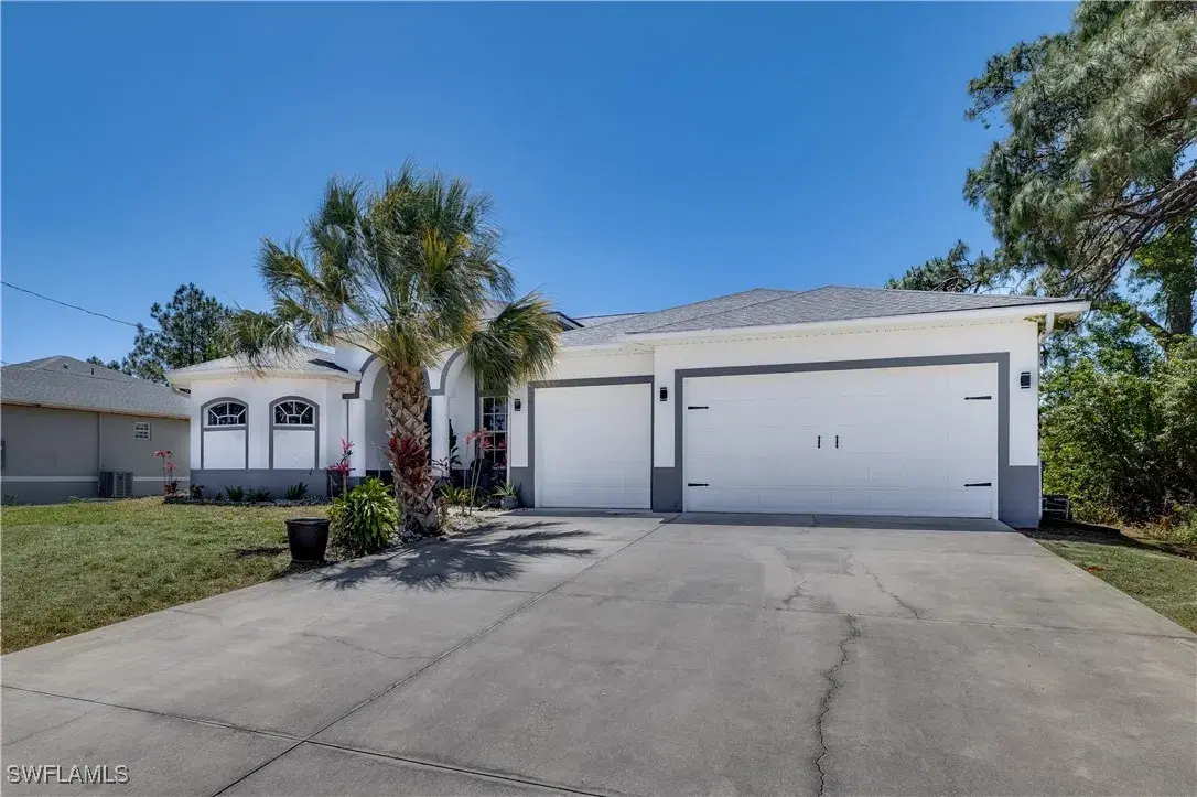 Picture of 3007 8Th St W, Lehigh Acres, FL 33971