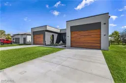 Picture of 3311 SW 11Th Ct, Cape Coral, FL 33914
