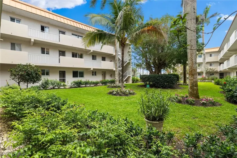 Picture of 1100 Gulf Shore Blvd N 110, Naples FL 34102