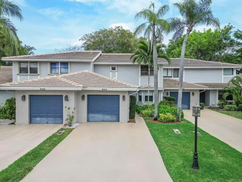 Picture of 624 N Deer Creek Shore Drive N, Deerfield Beach FL 33442