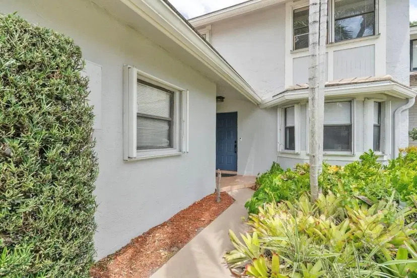 Picture of 624 N Deer Creek Shore Drive N, Deerfield Beach FL 33442