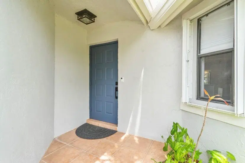 Picture of 624 N Deer Creek Shore Drive N, Deerfield Beach FL 33442