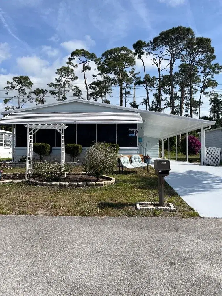 Picture of 19 La Puerta Del Norte, Fort Pierce FL 34951