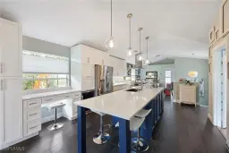 Picture of 2348 Lake Ave, Naples, FL 34112