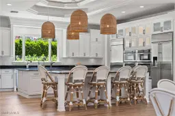 Picture of 7055 Sandalwood Ln, Naples, FL 34109