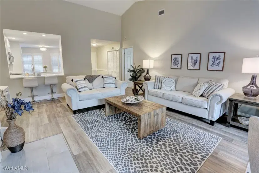 Picture of 408 Courtside Dr D203, Naples FL 34105