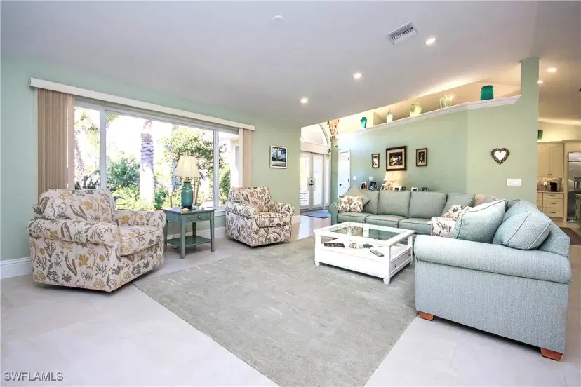 Picture of 812 Angel Wing Dr, Sanibel FL 33957