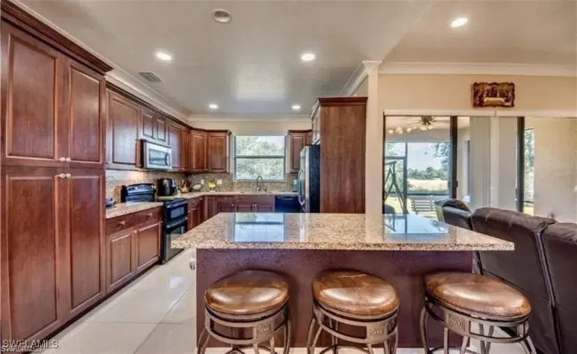 Picture of 906 Sunniland Blvd, Lehigh Acres FL 33971