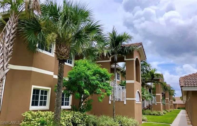 Picture of 1108 Winding Pines Cir 201, Cape Coral FL 33909