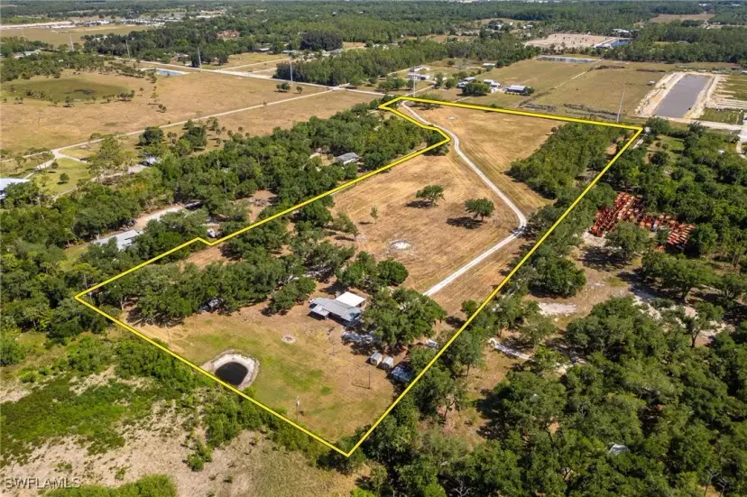 Picture of 19221 Gwynn Rd, North Fort Myers FL 33917