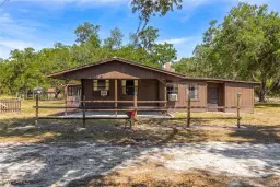 Picture of 19221 Gwynn Rd, North Fort Myers, FL 33917