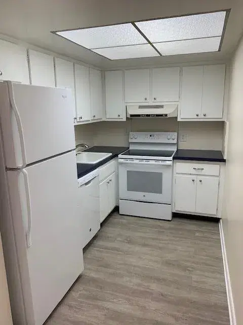 Picture of 120 Lehane Terrace 209, North Palm Beach FL 33408