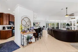 Picture of 2720 NE 7Th Ave, Cape Coral, FL 33909