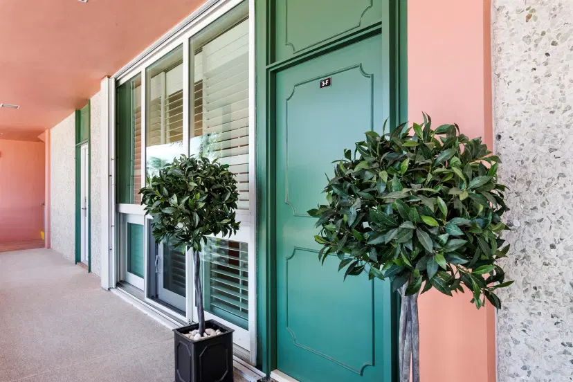 Picture of 315 S Lake Drive 3F, Palm Beach FL 33480