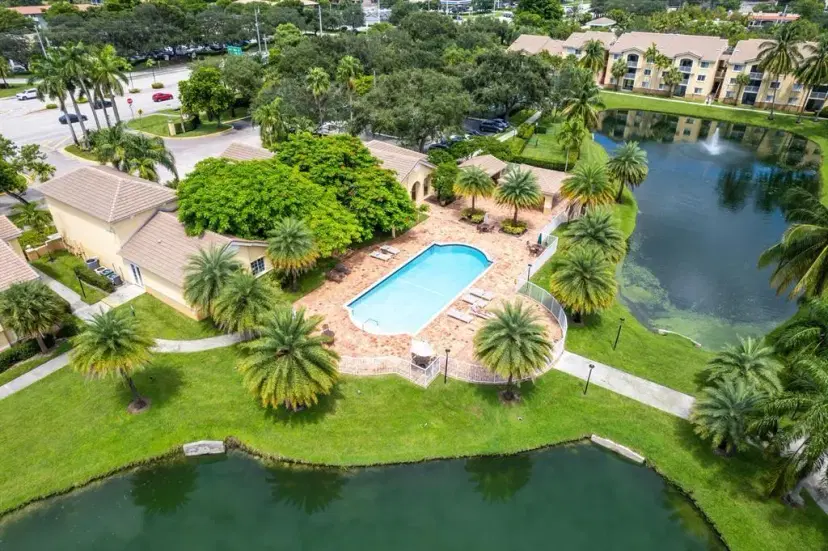 Picture of 2640 S University Dr 129, Davie FL 33328
