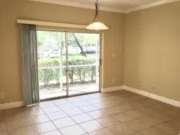 Picture of 880 Cypress Park Way E, Deerfield Beach, FL 33064