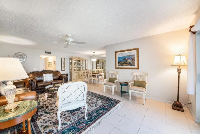 Picture of 1402 High Point Way Sw B, Delray Beach FL 33445