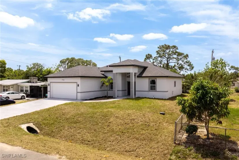 Picture of 706 Coolidge Ave, Lehigh Acres FL 33936