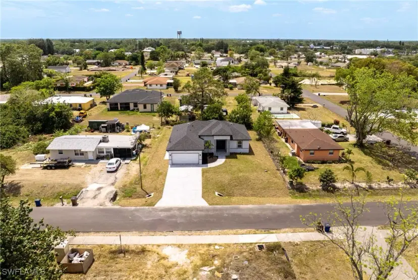 Picture of 706 Coolidge Ave, Lehigh Acres FL 33936