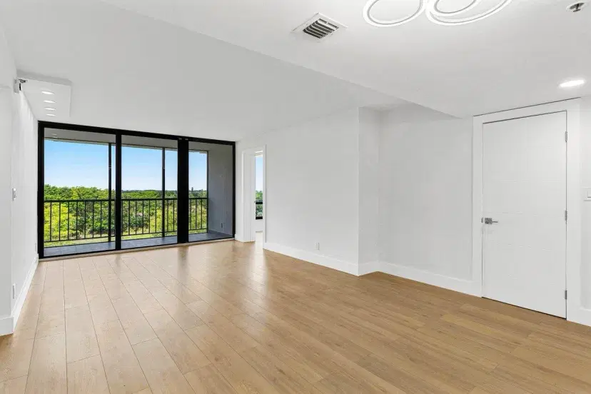 Picture of 7819 Lakeside 886 Boulevard 886, Boca Raton FL 33434