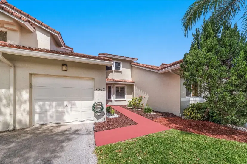 Picture of 7362 Pinewalk Dr 7362, Pompano Beach FL 33063
