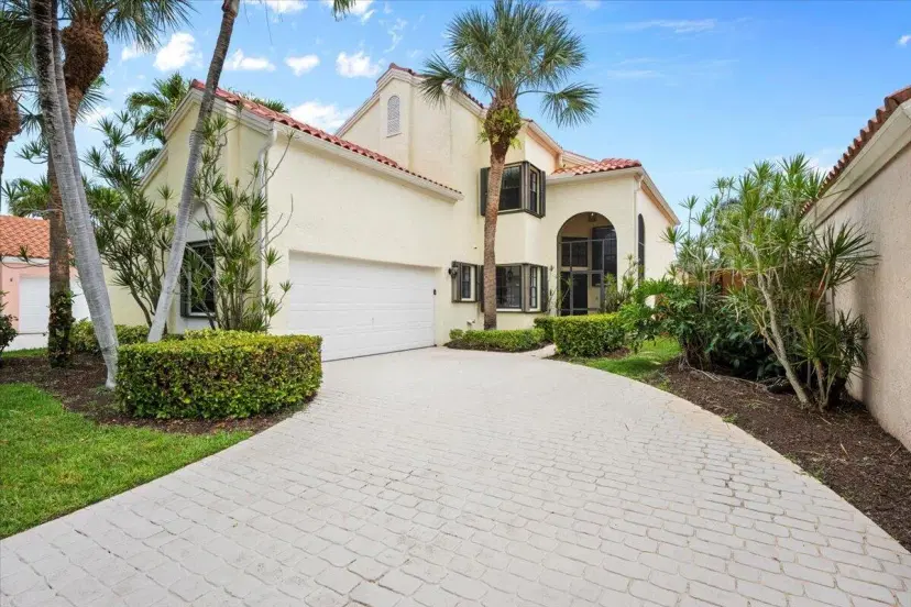 Picture of 2518 La Lique Circle, Palm Beach Gardens FL 33410
