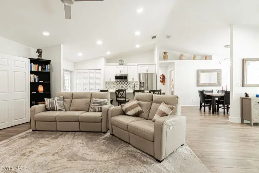 Picture of 6195 Green Blvd, Naples FL 34116
