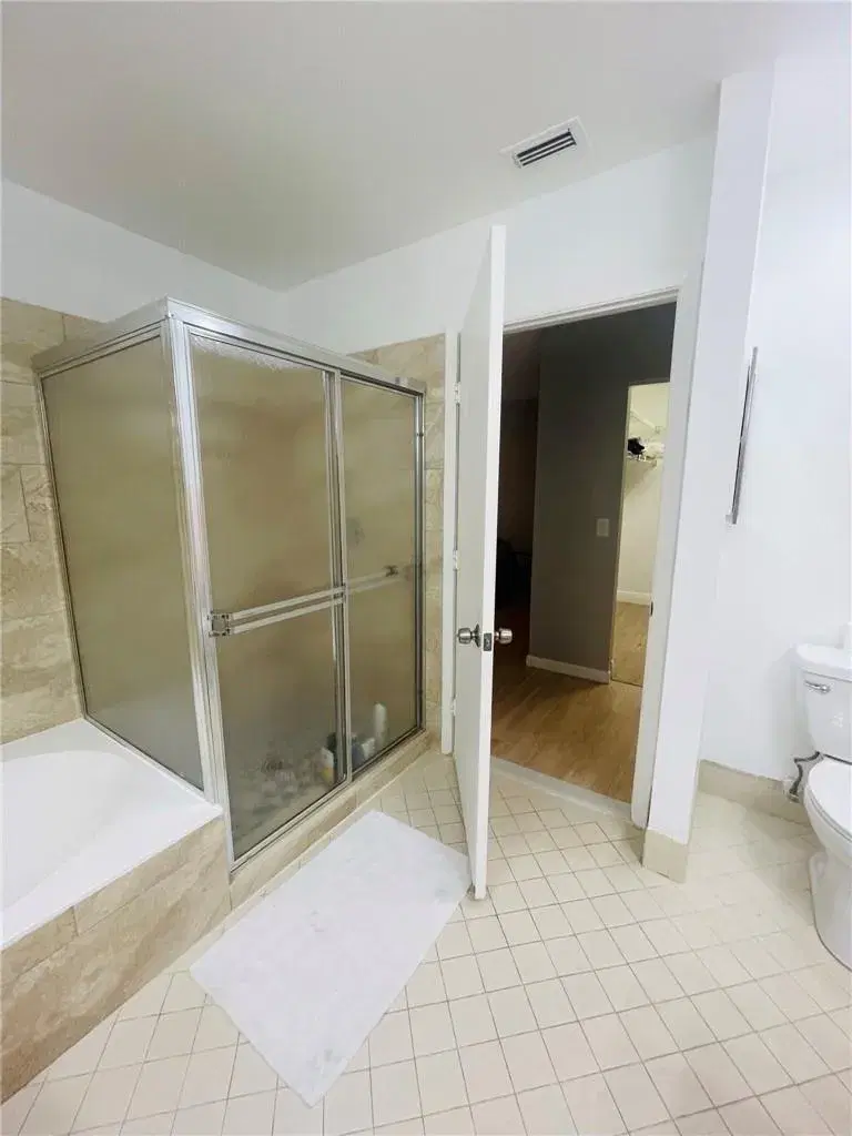 Picture of 5229 Brisata Cir H, Boynton Beach FL 33437
