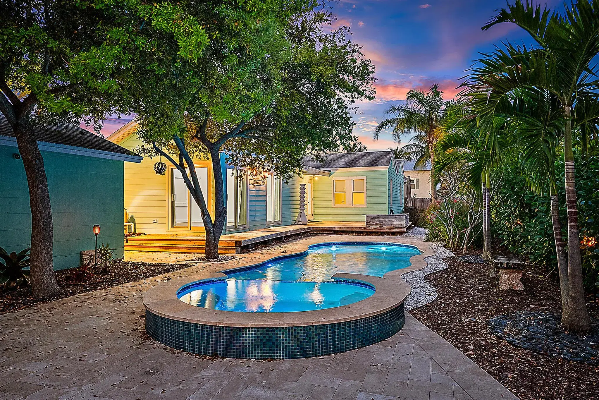 Picture of 725 N Ocean Breeze, Lake Worth Beach, FL 33460