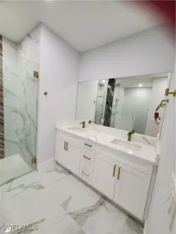 Picture of 2012 Venice Ave N, Lehigh Acres, FL 33971