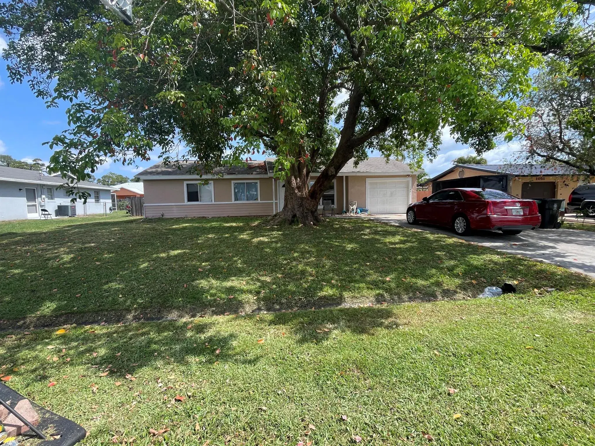 Picture of 1041 SE Spinnaker Avenue, Port St Lucie, FL 34983