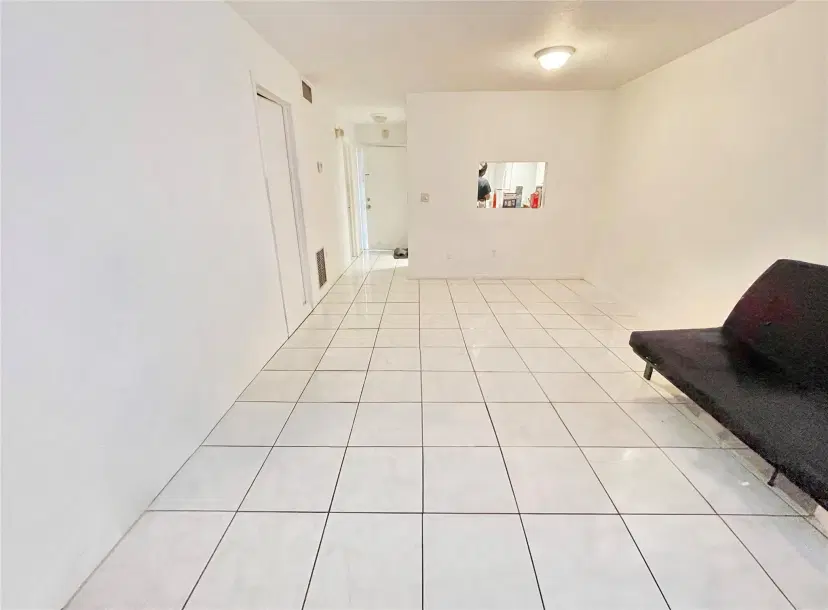 Picture of 2800 NW 56Th Ave E102, Lauderhill FL 33313