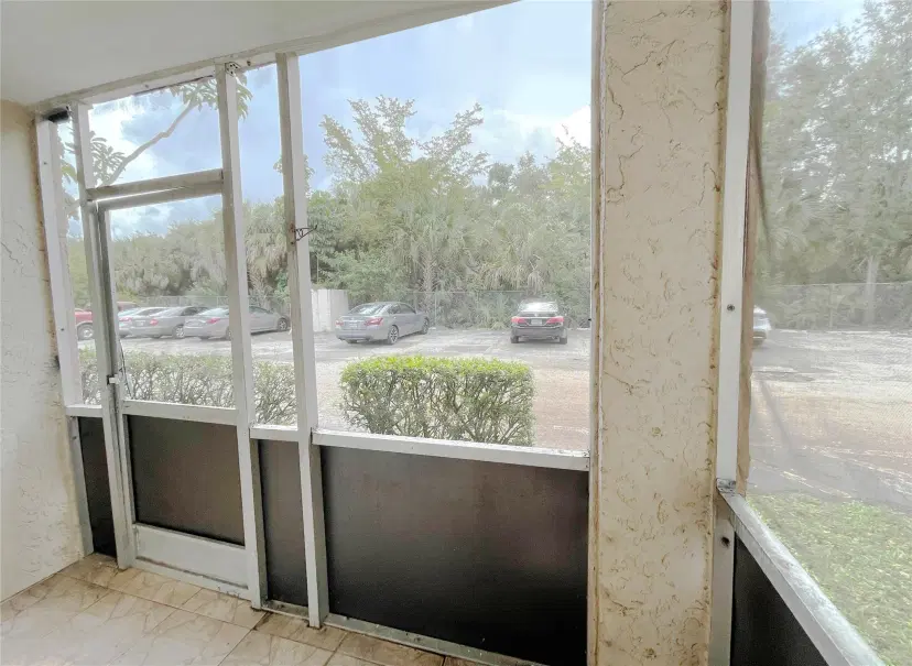 Picture of 2800 NW 56Th Ave E102, Lauderhill FL 33313