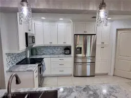 Picture of 2210 SE 27Th Ter, Cape Coral, FL 33904
