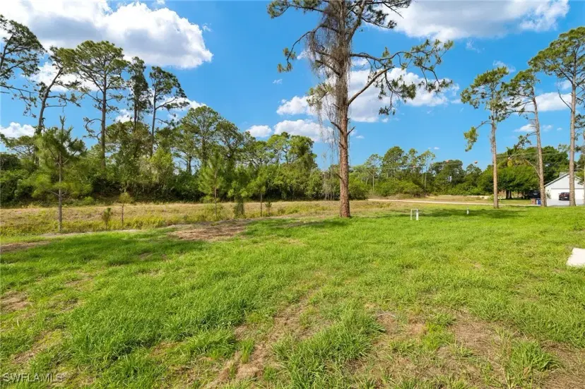 Picture of 708 Lamar St E, Lehigh Acres FL 33974