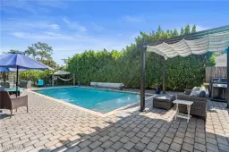 Picture of 641 22Nd Ave Nw, Naples, FL 34120