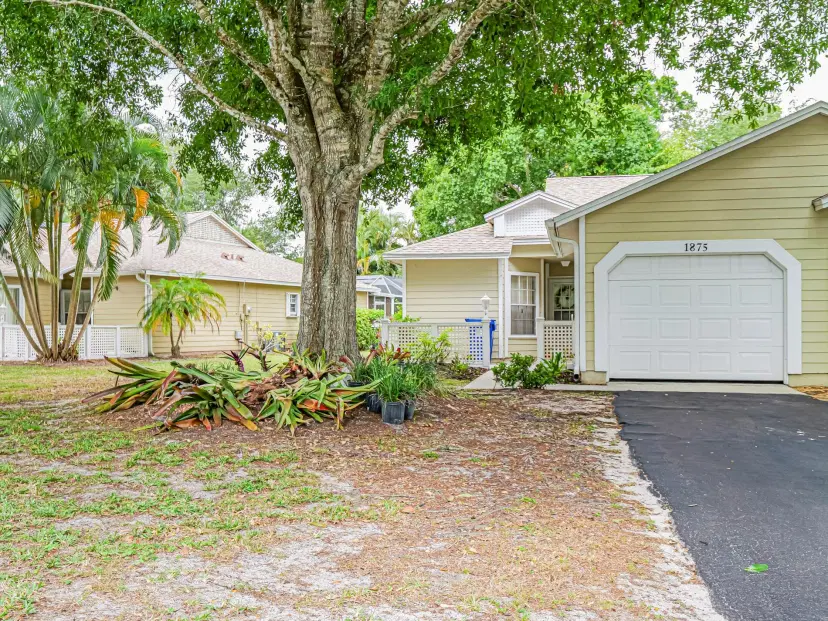 Picture of 1875 Sixty Oaks Lane, Vero Beach FL 32966