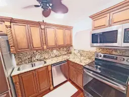 Picture of 139 Sparrow Dr 4B, Royal Palm Beach, FL 33411