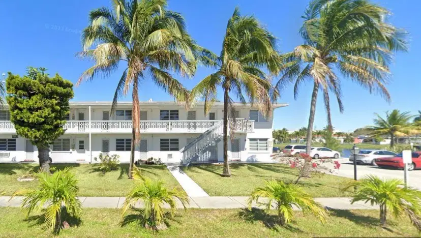 Picture of 15 NW 204 St 19, Miami Gardens FL 33169