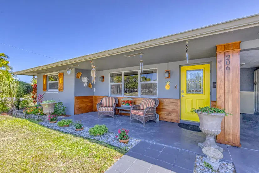 Picture of 206 Evergreen Drive, Lake Park FL 33403