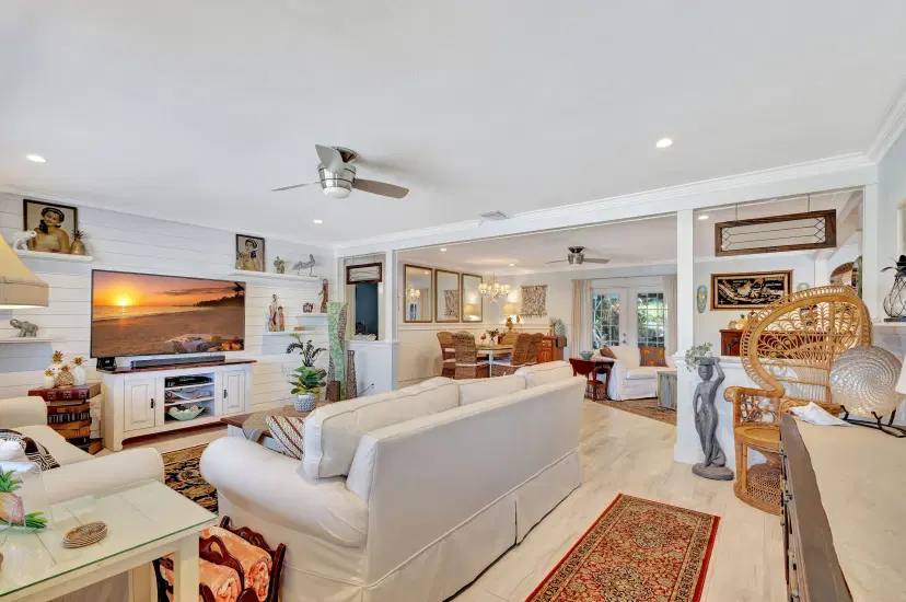 Picture of 206 Evergreen Drive, Lake Park FL 33403