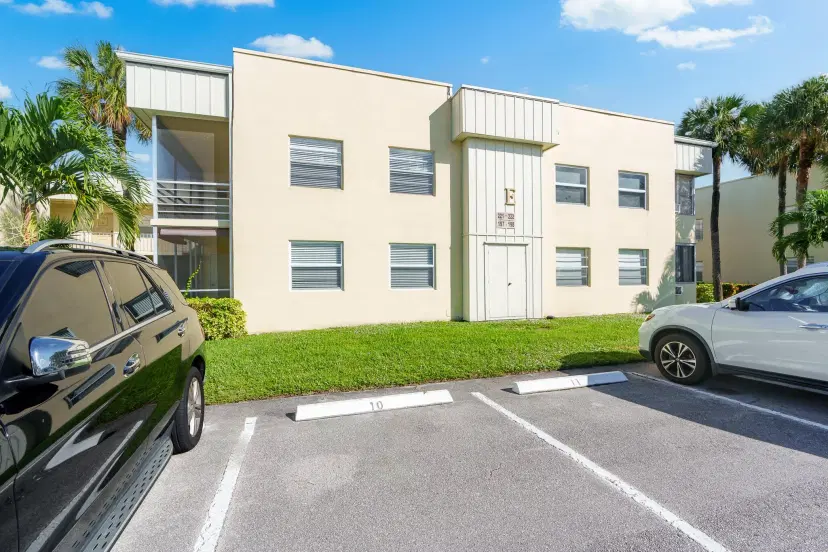 Picture of 221 Normandy, Delray Beach FL 33484