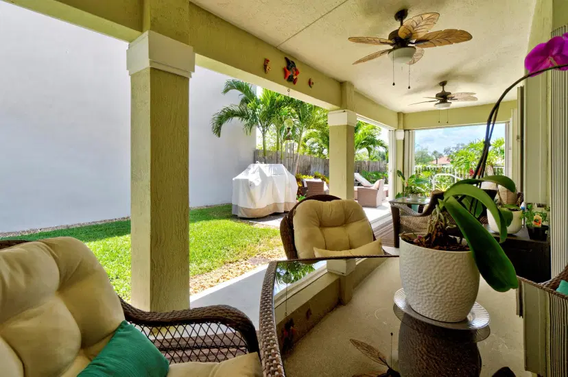 Picture of 113 Citrus Park Circle, Boynton Beach FL 33436